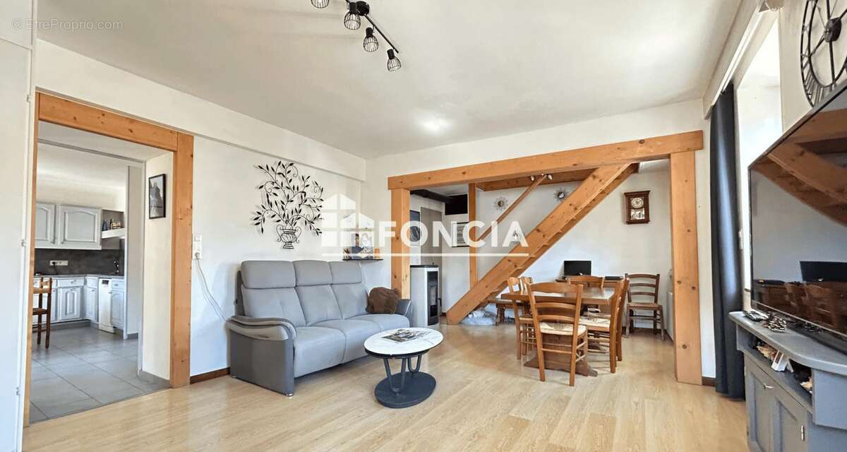 Maison à MAGLAND