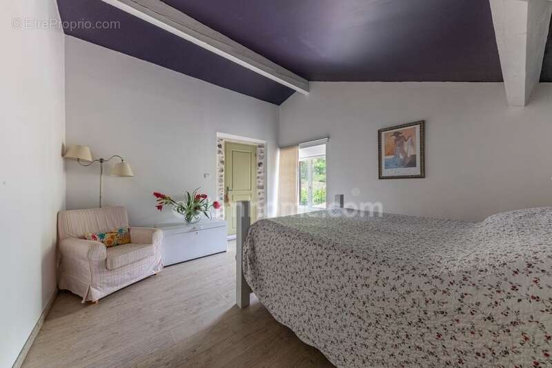 A vendre Authentique propriété de caractère avec gîte indépendant à Mallemoisson (04) - photo 9