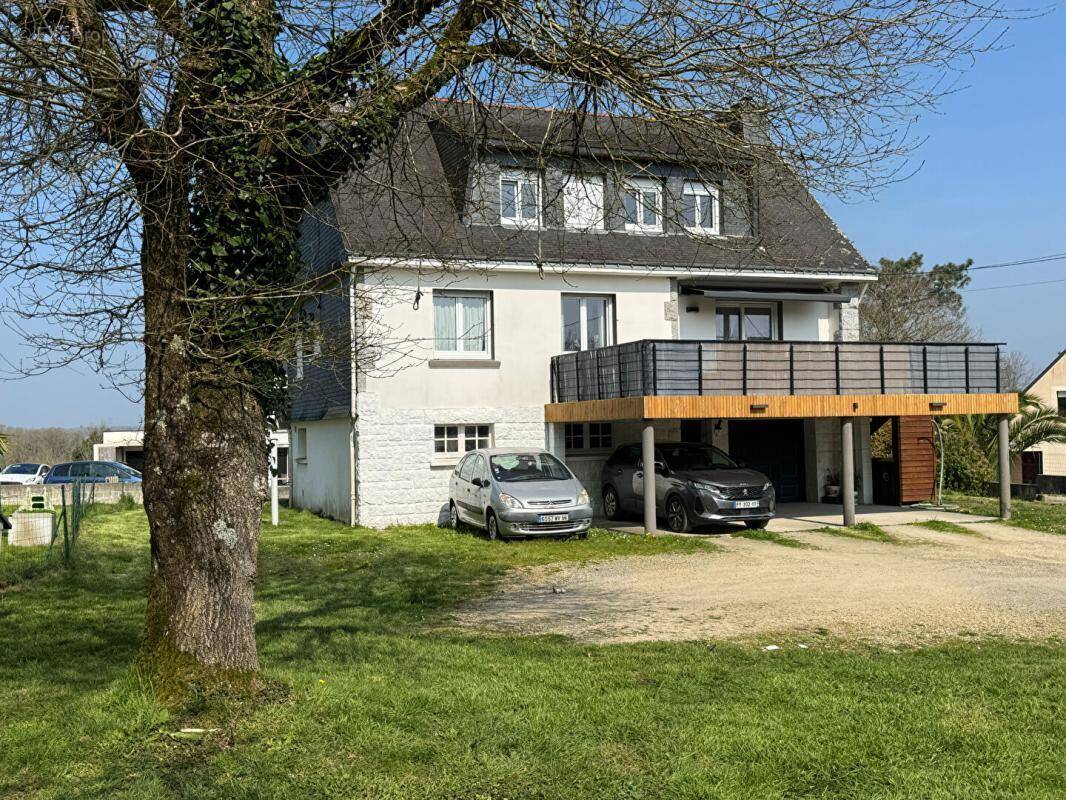Maison à PLUVIGNER
