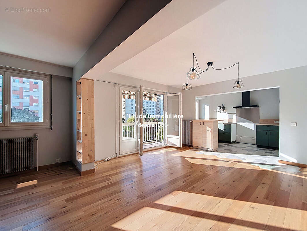 Appartement à LYON-4E