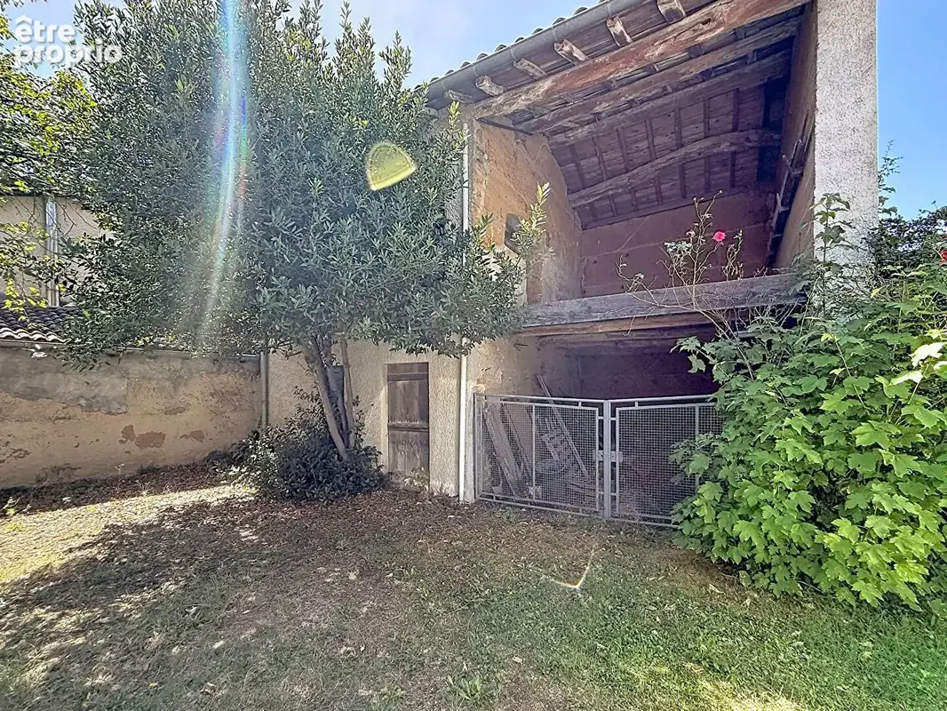 Maison 110m2, 2 chambres, combles aménageables, dépendance, terrain 540m2 - photo 3