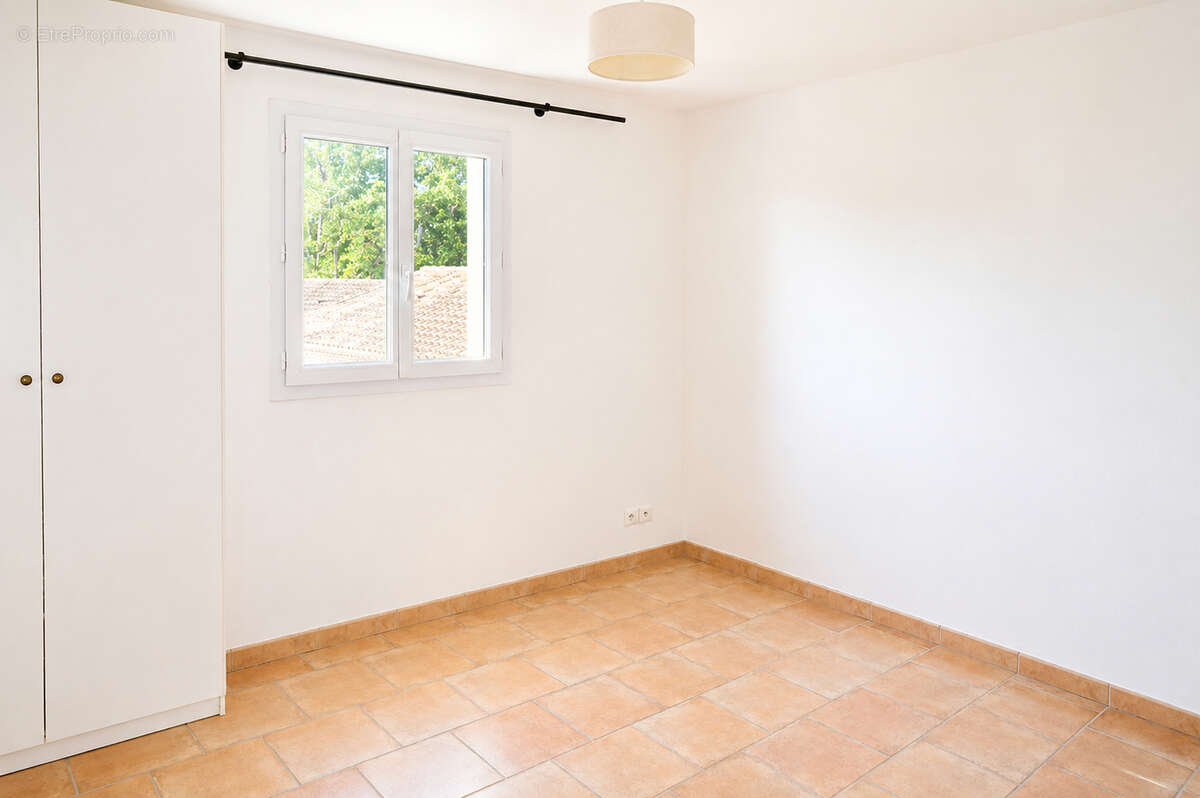 Très belle maison de village GRANS - photo 6