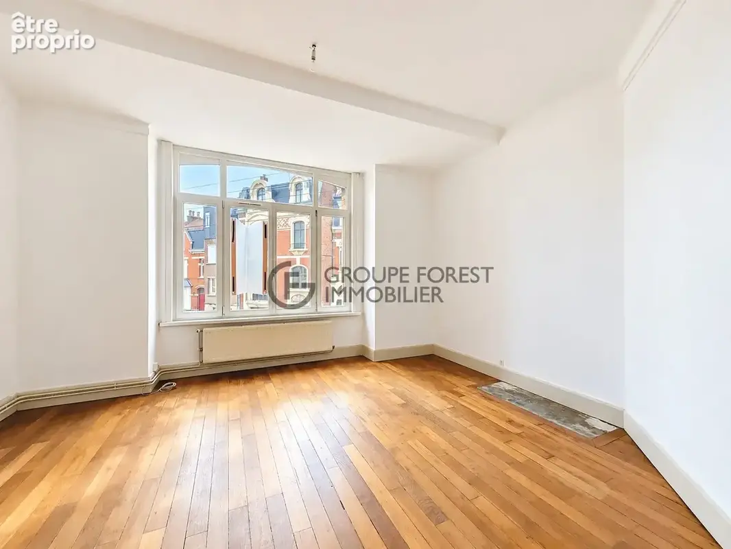 Appartement 4 pièces 85 m² à vendre à La Madeleine (59110) - photo 3