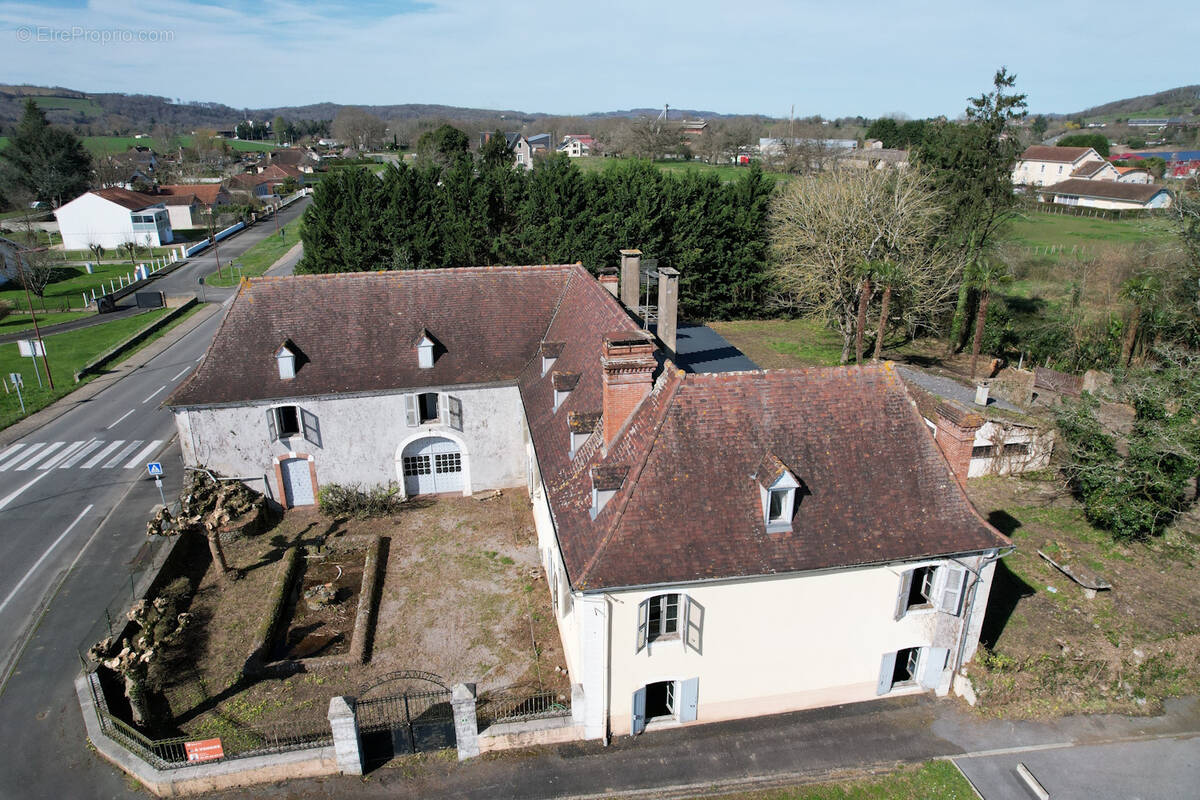 Maison à GUINARTHE-PARENTIES