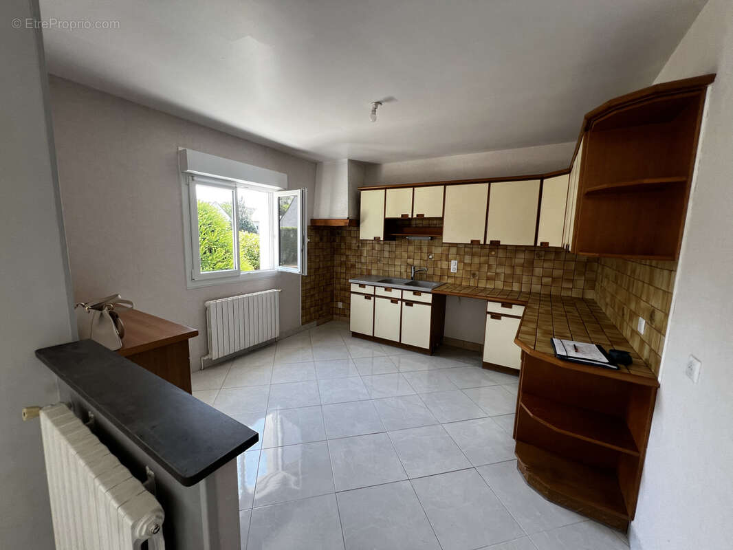 Maison à CHATELLERAULT