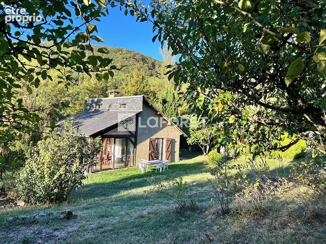 Salles-la-source maison et son verger sur 2900 m2 - photo 9