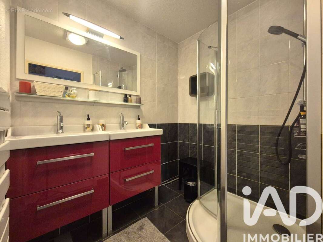 Photo 7 - Appartement à SAINT-LAURENT-DU-VAR