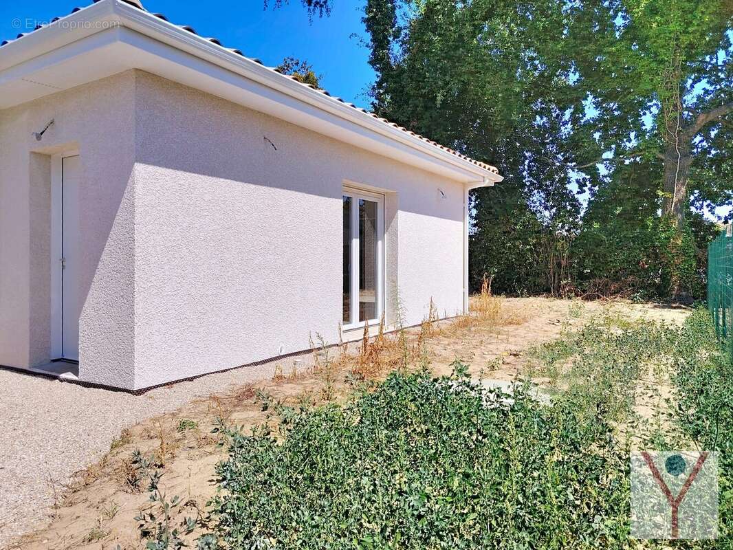 Maison 92 m² à Saint-Didier-Sur-Chalaronne  - photo 2