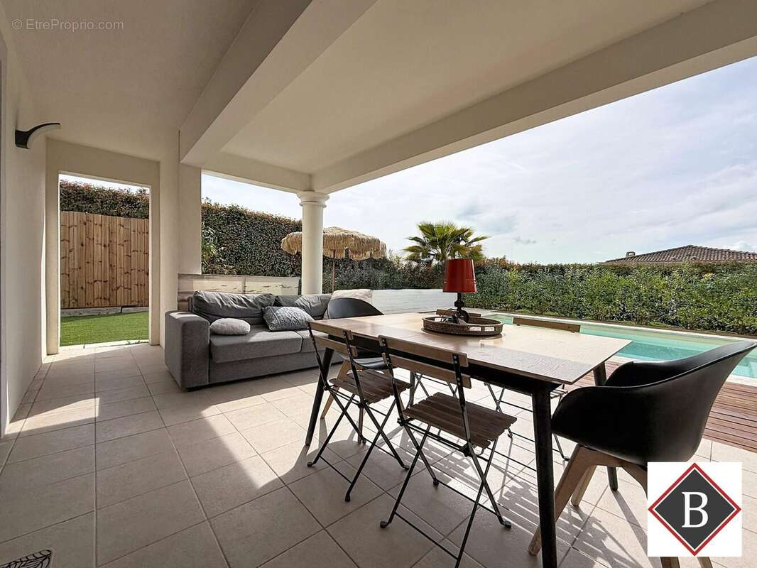 Maison à LA COLLE-SUR-LOUP