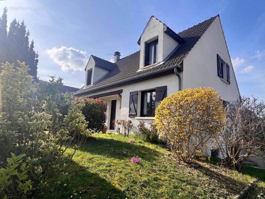 Maison à LOIVRE