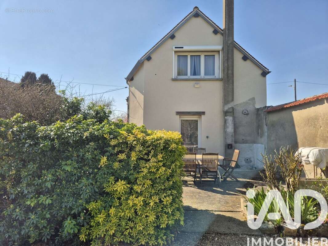 Photo 7 - Maison à HOUDAN