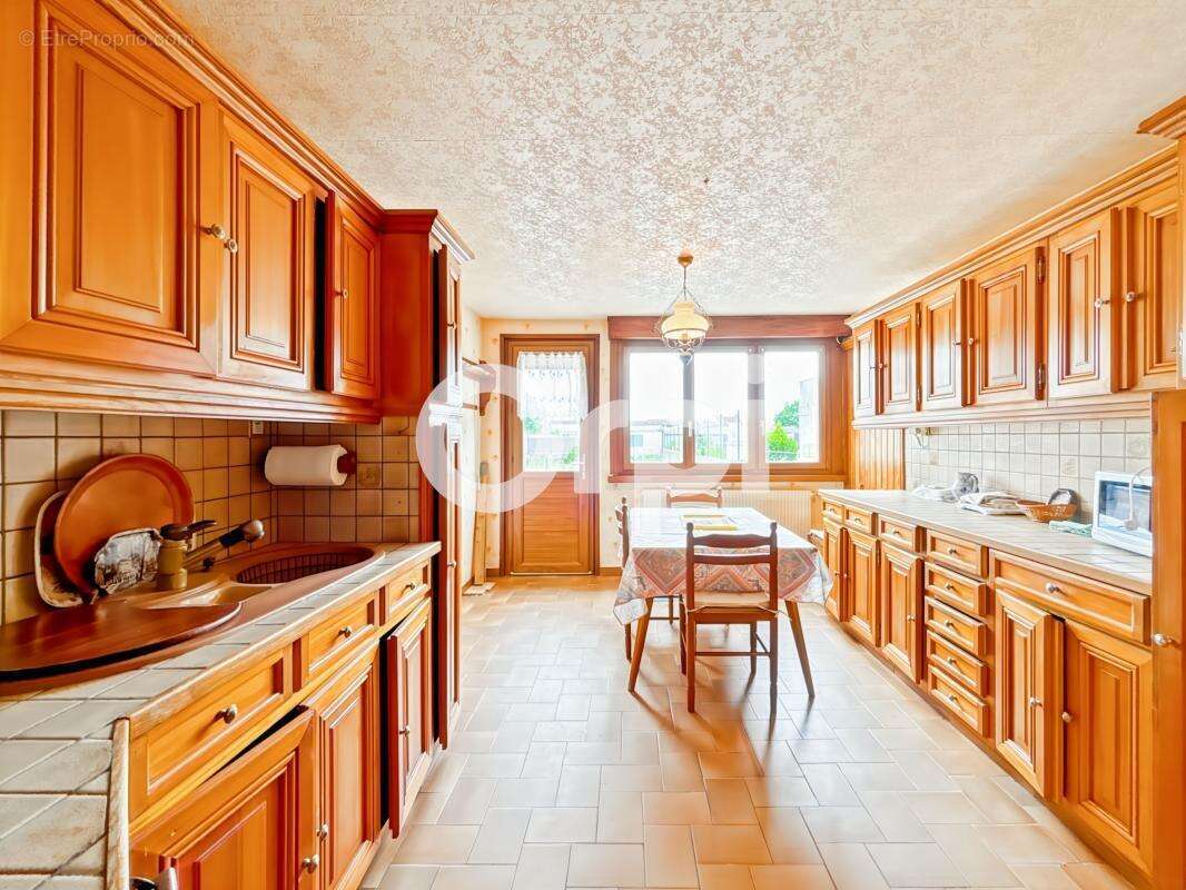 Maison à SAINT-MARTIN-BOULOGNE