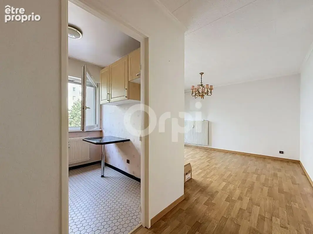Appartement à Vendre- MULHOUSE – T2 43,40 m² – DERNIER ÉTAGE – BALCON – 66 000 € FAI - photo 6