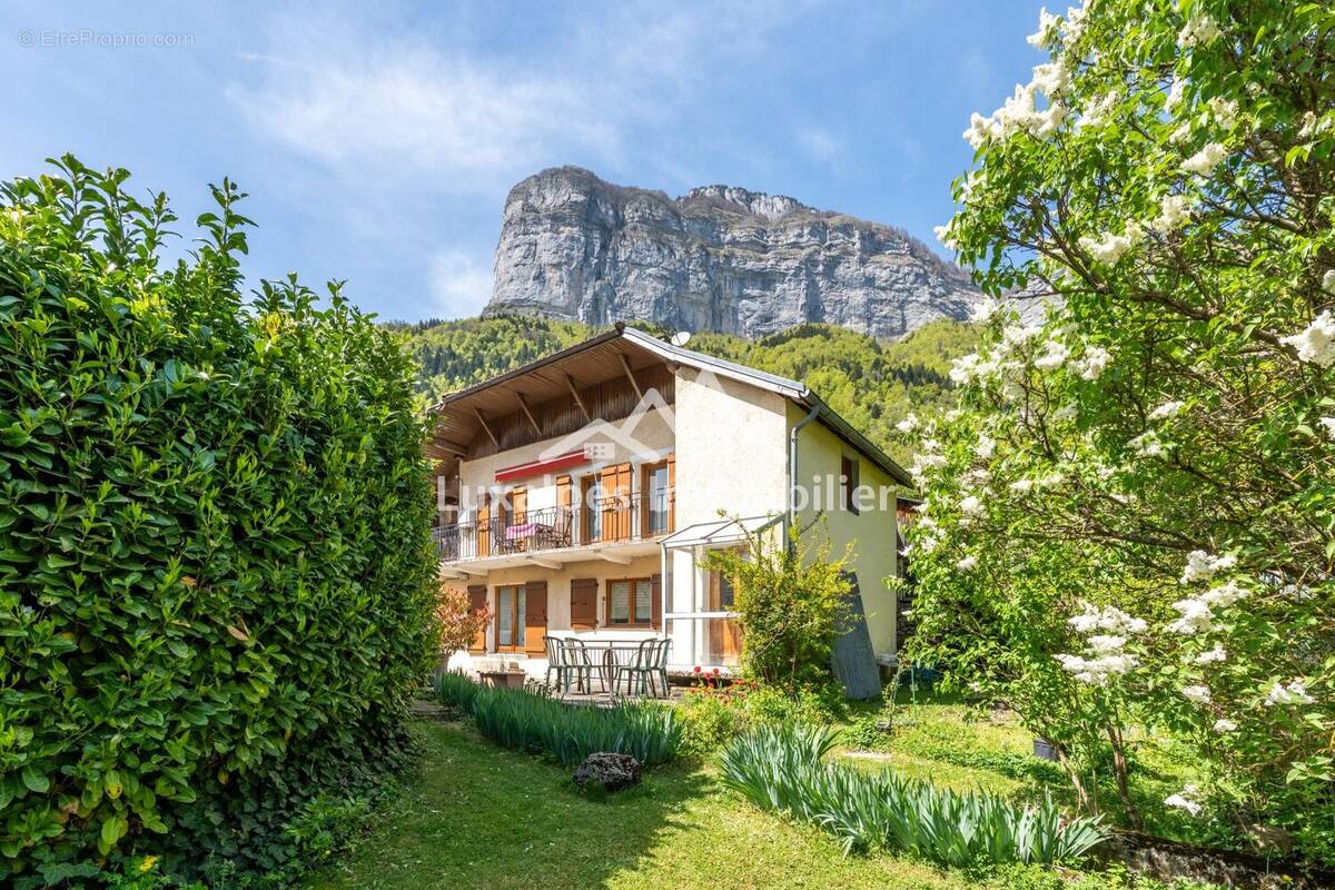 Maison à LA BALME-DE-THUY