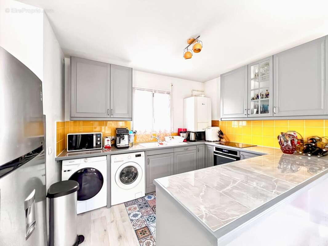 Maison à L'HAY-LES-ROSES