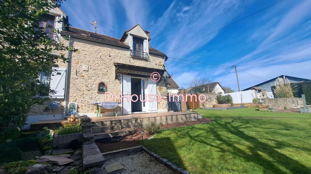 Maison à DONNEMARIE-DONTILLY