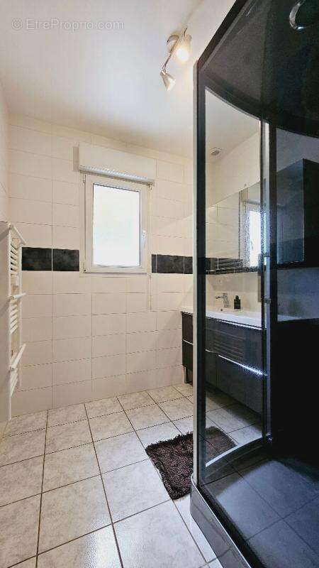 Maison à MEHUN-SUR-YEVRE