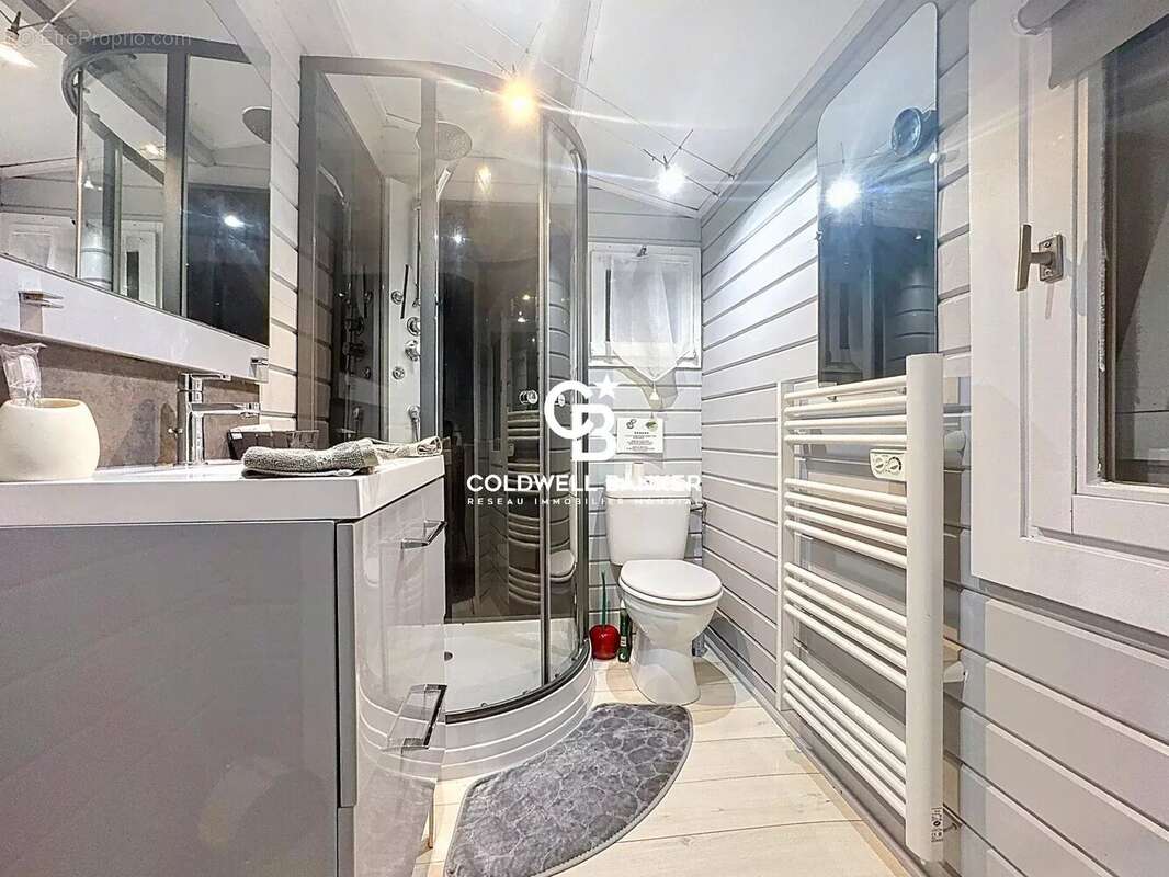 Maison à LES ADRETS-DE-L&#039;ESTEREL