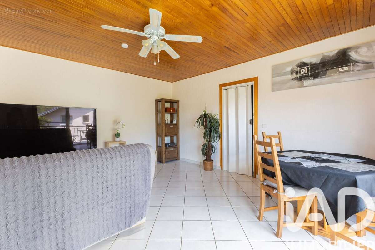 Maison 76 m² à Saint-Jeoire-Prieure  - photo 7