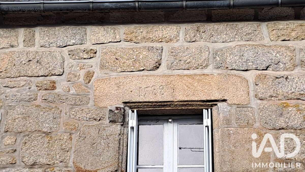 Photo 3 - Maison à QUINTIN