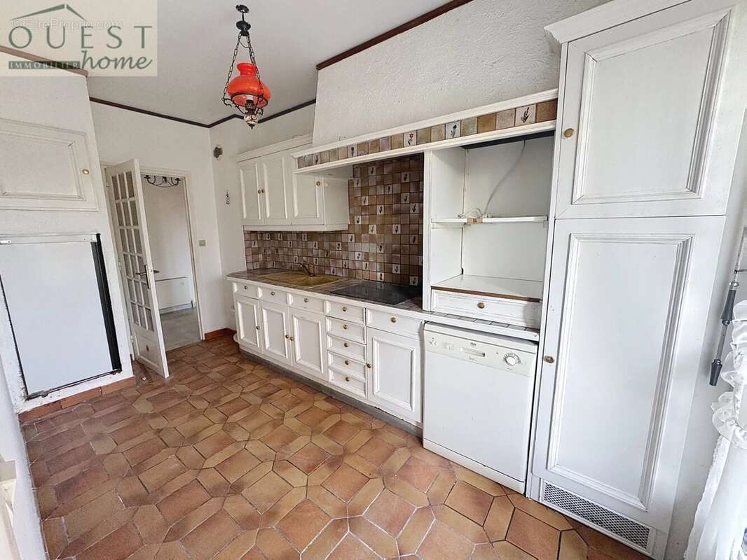 Appartement à CHARBONNIERES-LES-BAINS