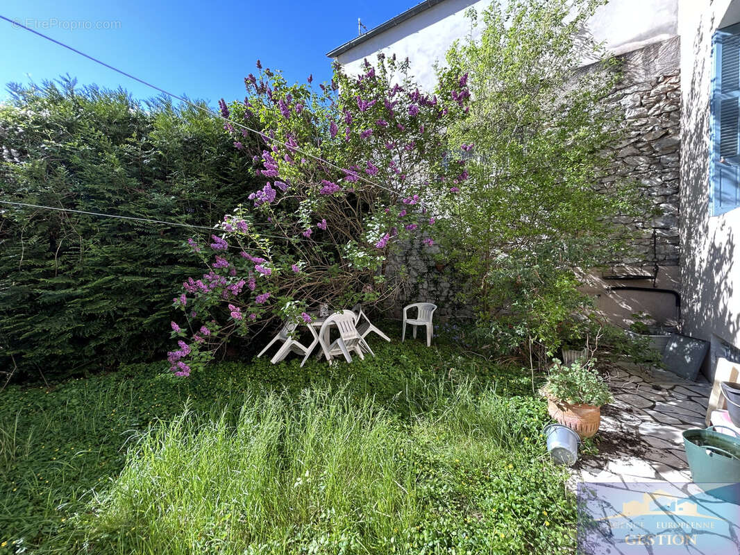 Maison à LOURDES