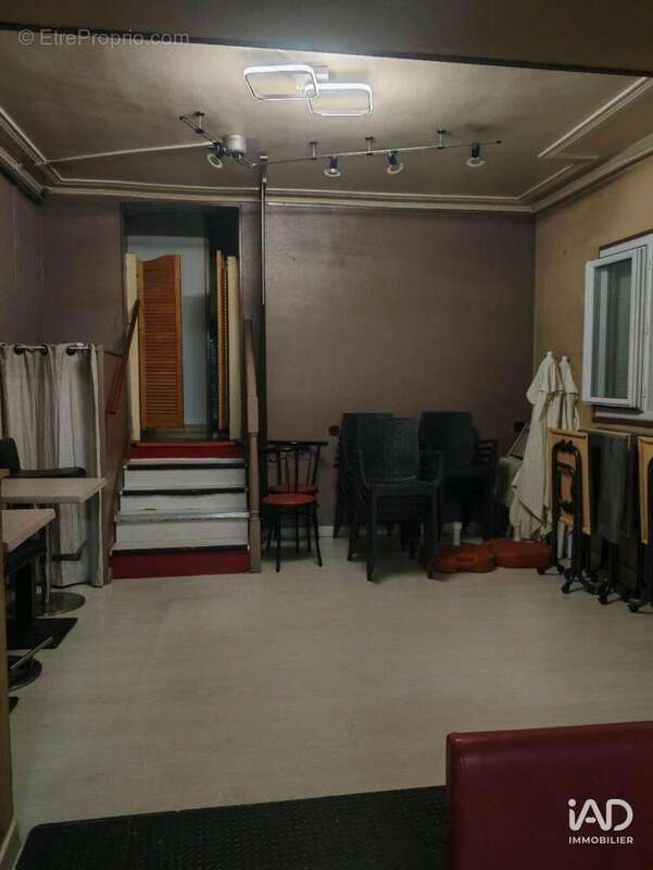 Commerce 80 m² à Deville-Les-Rouen  - photo 8