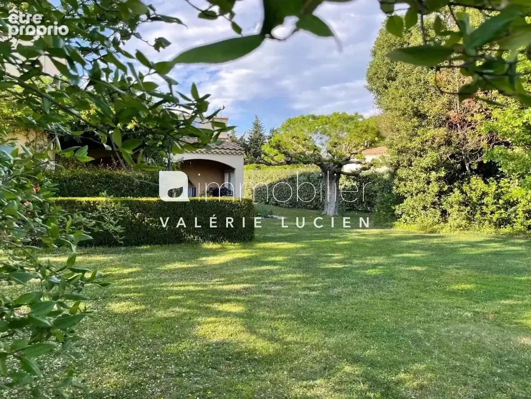Maison familiale et au calme, à Fontvieille - photo 3