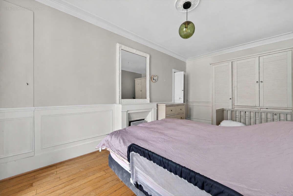 Appartement à PARIS-10E