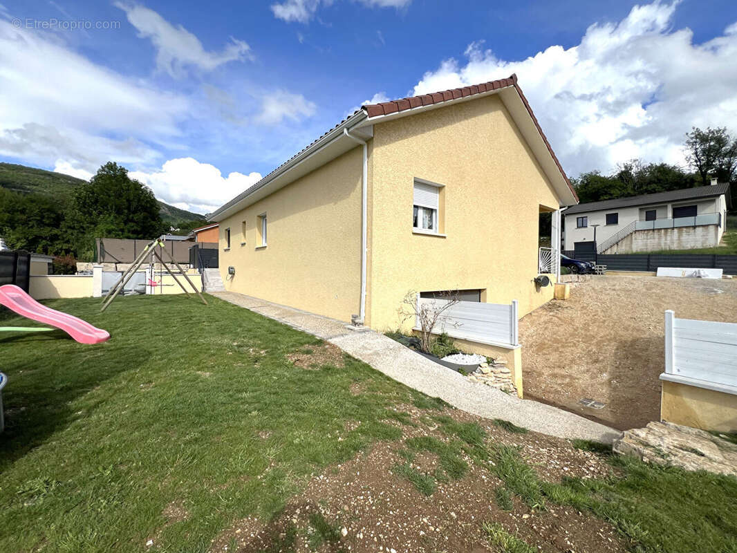 Maison à BRIORD