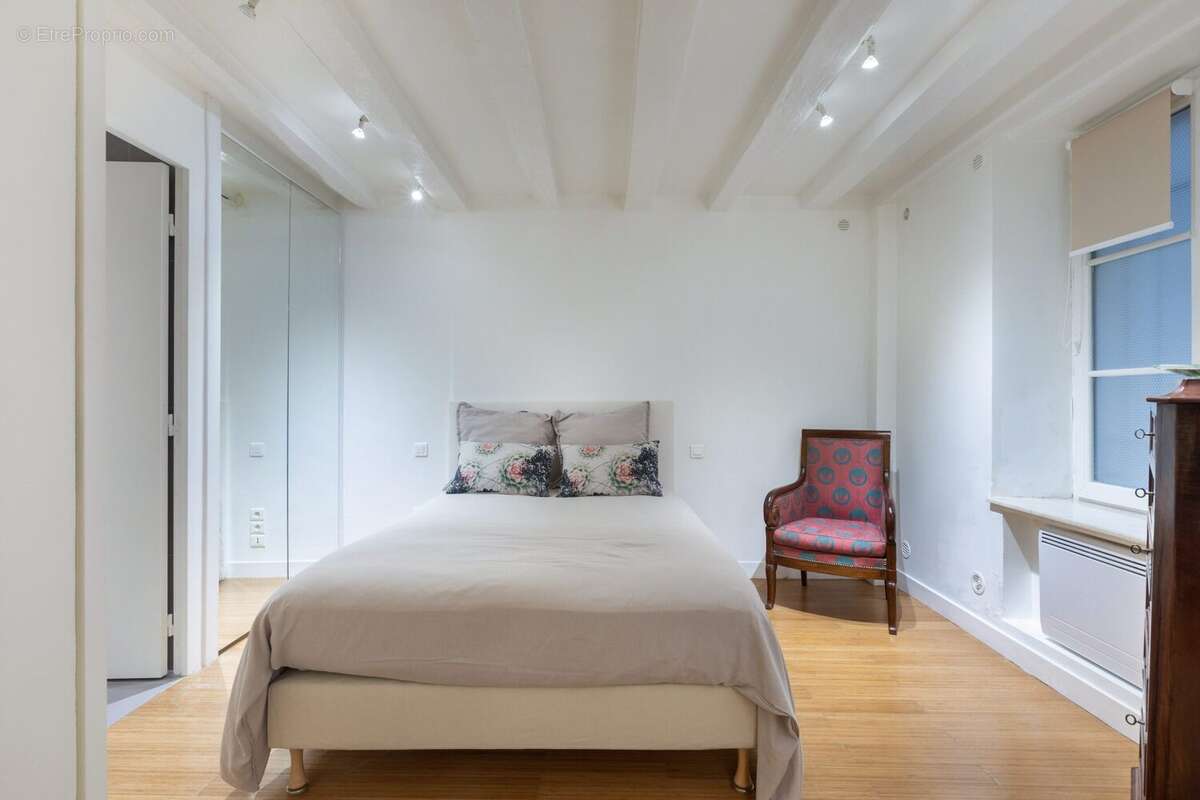 Appartement à PARIS-5E