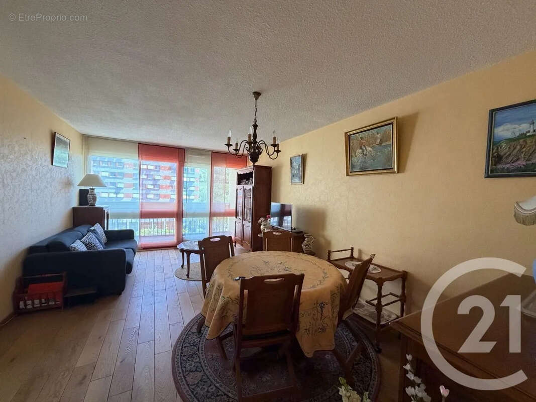 Appartement 69 m² à Aurillac  - photo 6