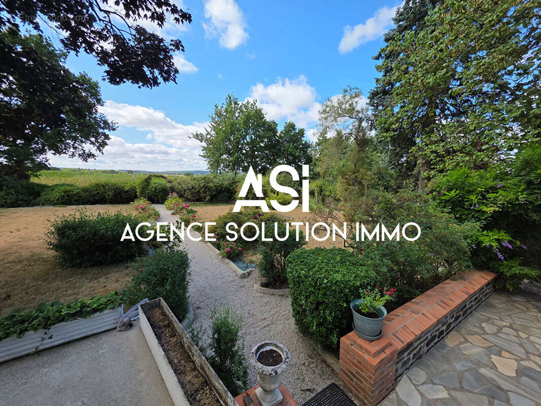 Maison bourgeoise de 176m² à Javron les Chapelles - photo 14