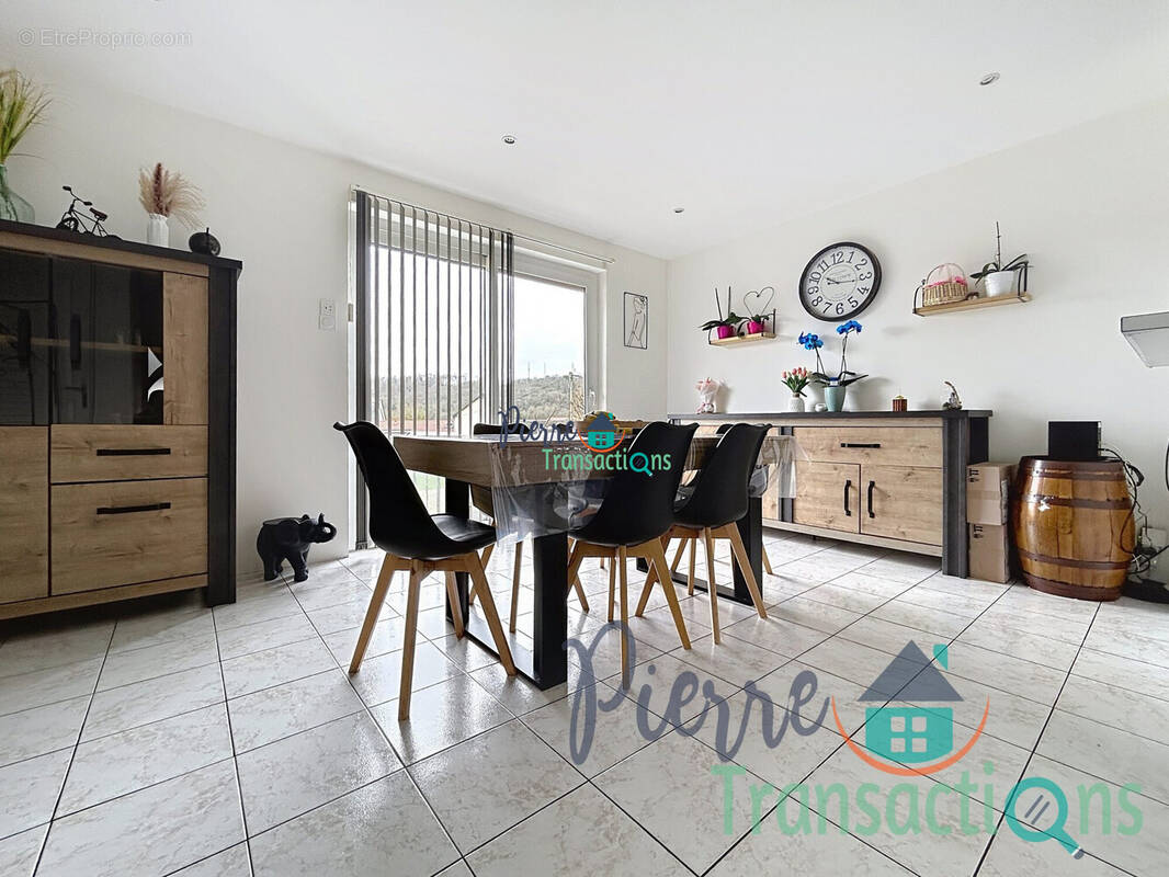 Maison à GRUCHET-LE-VALASSE