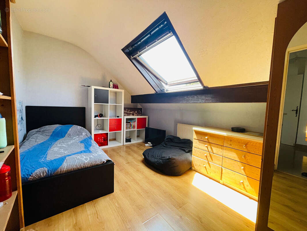 Maison à SARTROUVILLE