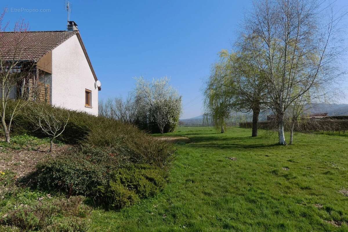 Maison à ETANG-SUR-ARROUX