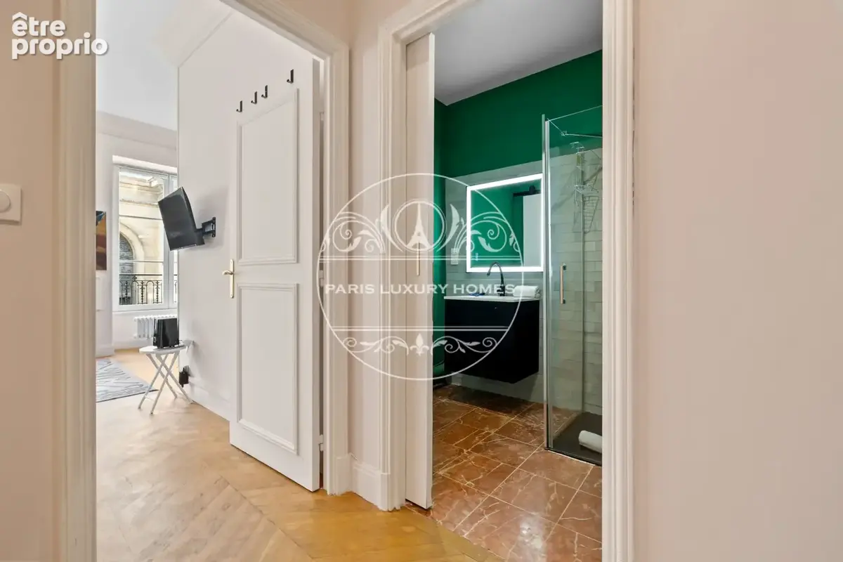 Superbe Pied à terre à Paris 2ème ! - photo 16