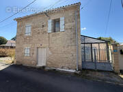Maison à VILLENEUVE-LA-COMTESSE