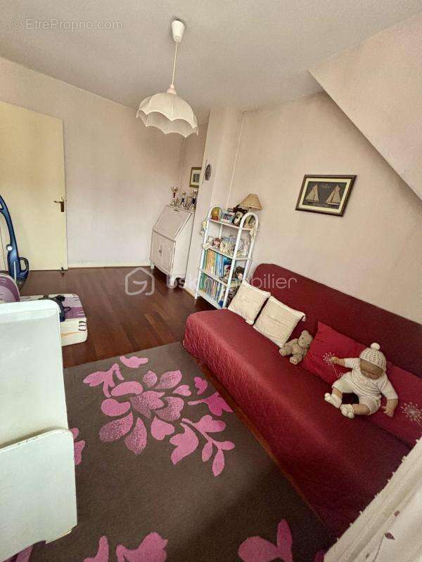 Maison à LES PAVILLONS-SOUS-BOIS