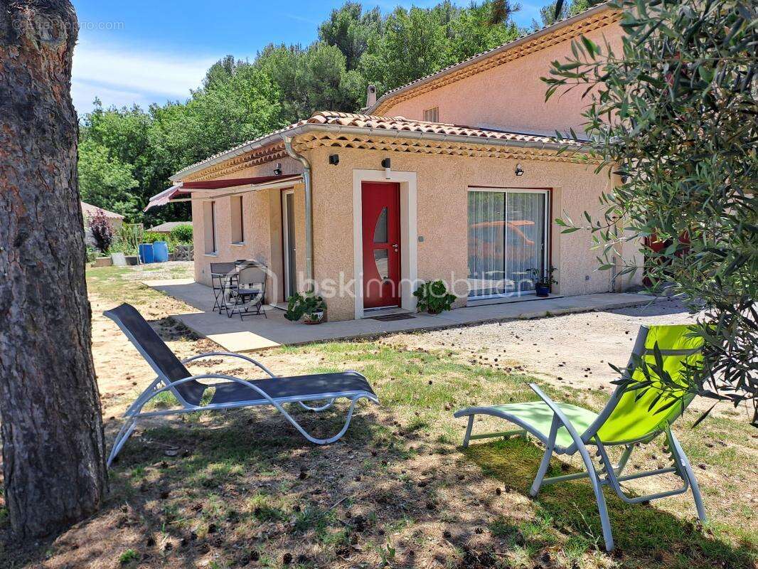 Maison à SAINTE-TULLE