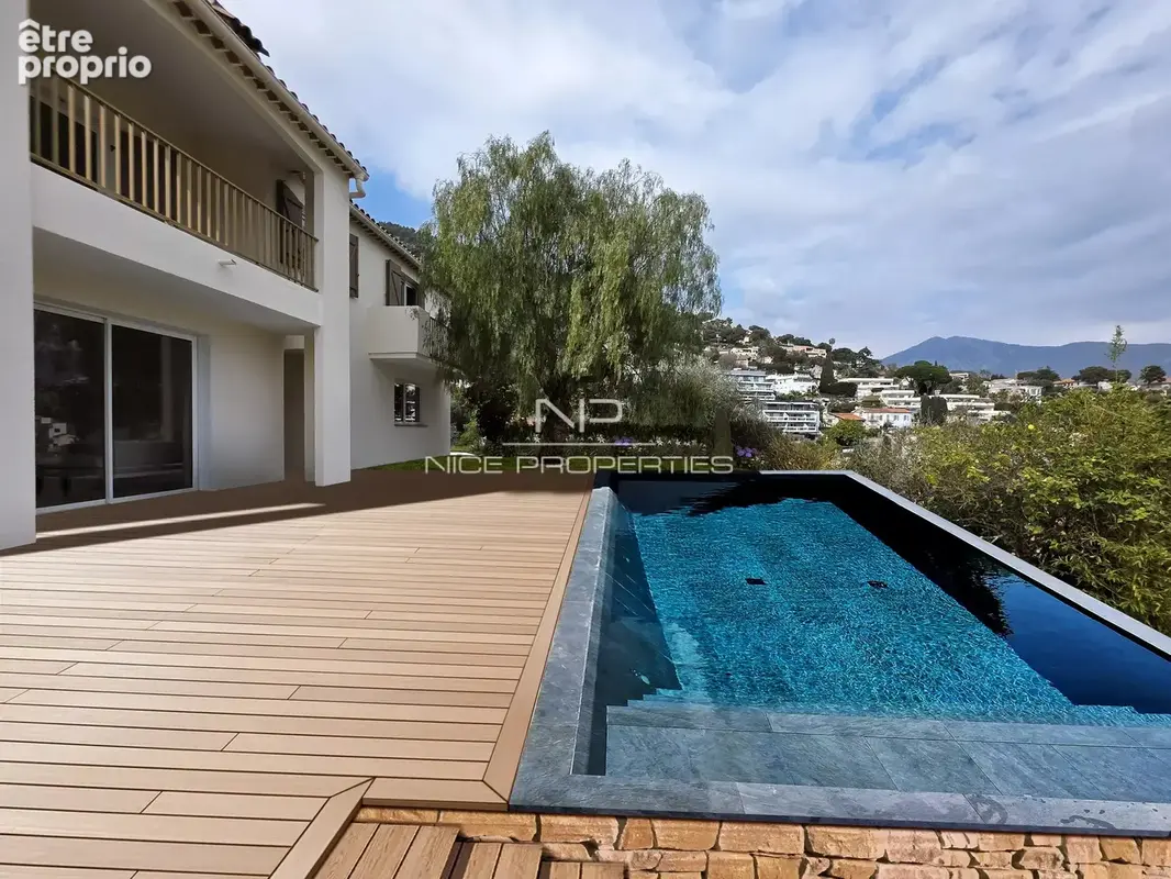 Maison à ROQUEBRUNE-CAP-MARTIN