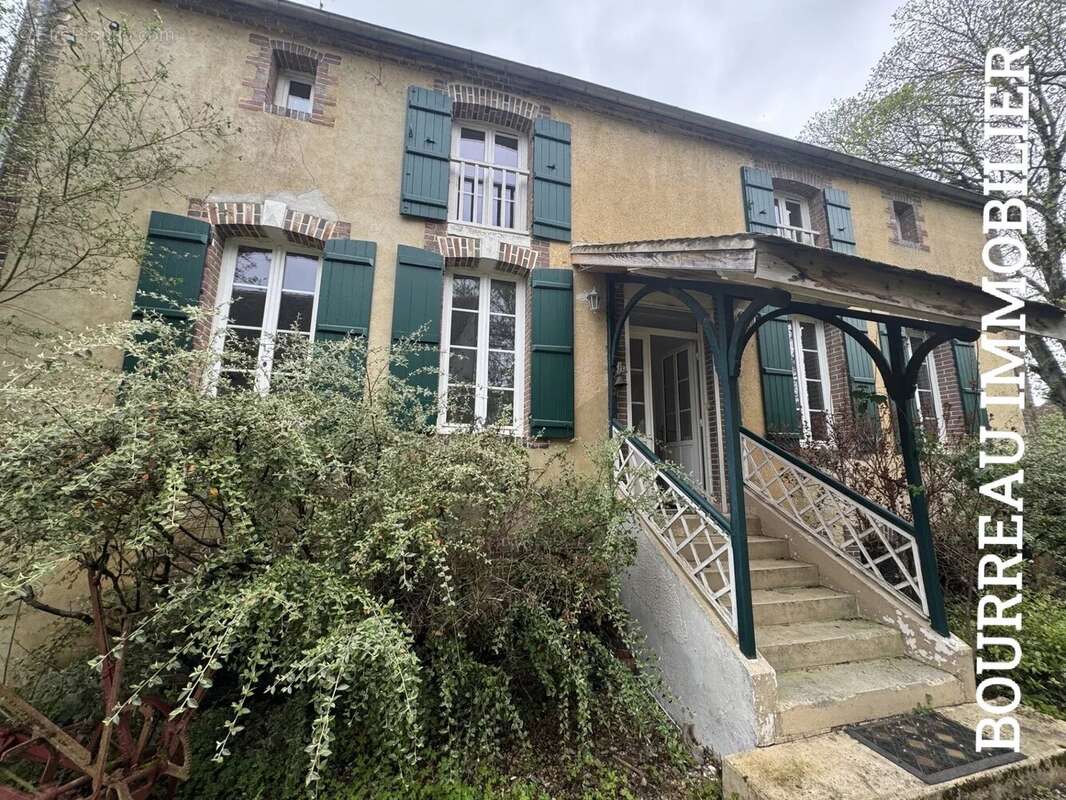 Maison à CHASSY