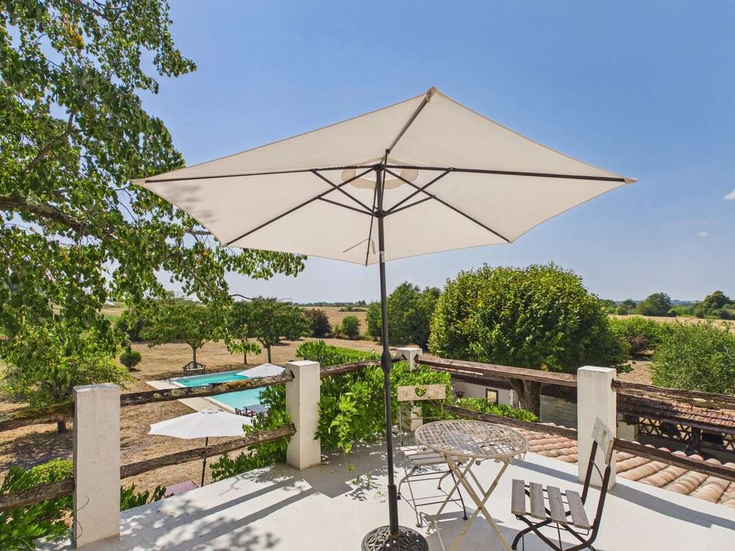 Élégante Maison de Maître avec piscine à quelques minutes d'Eymet - photo 16