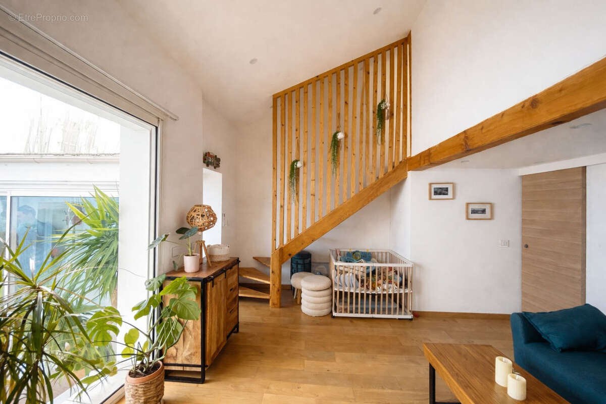 Appartement à MARSEILLE-6E