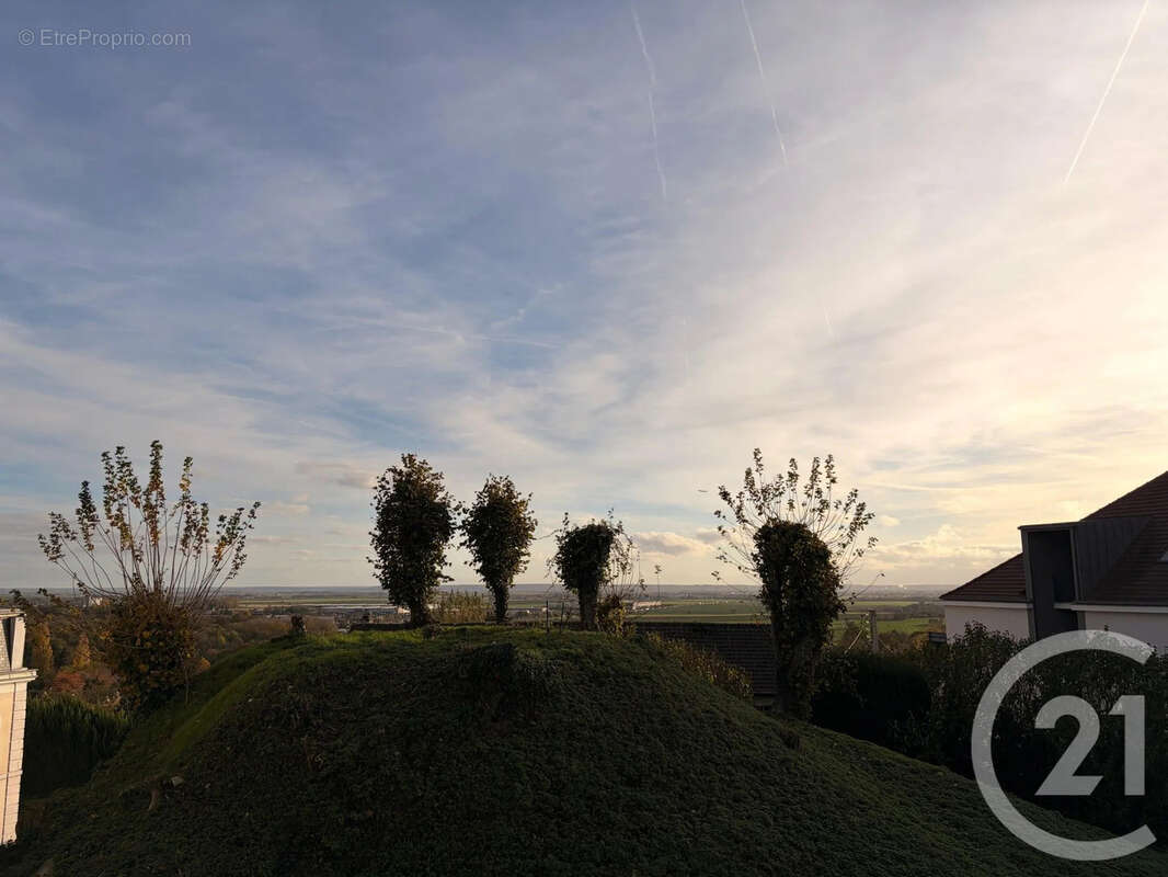 Autre à DAMMARTIN-EN-GOELE