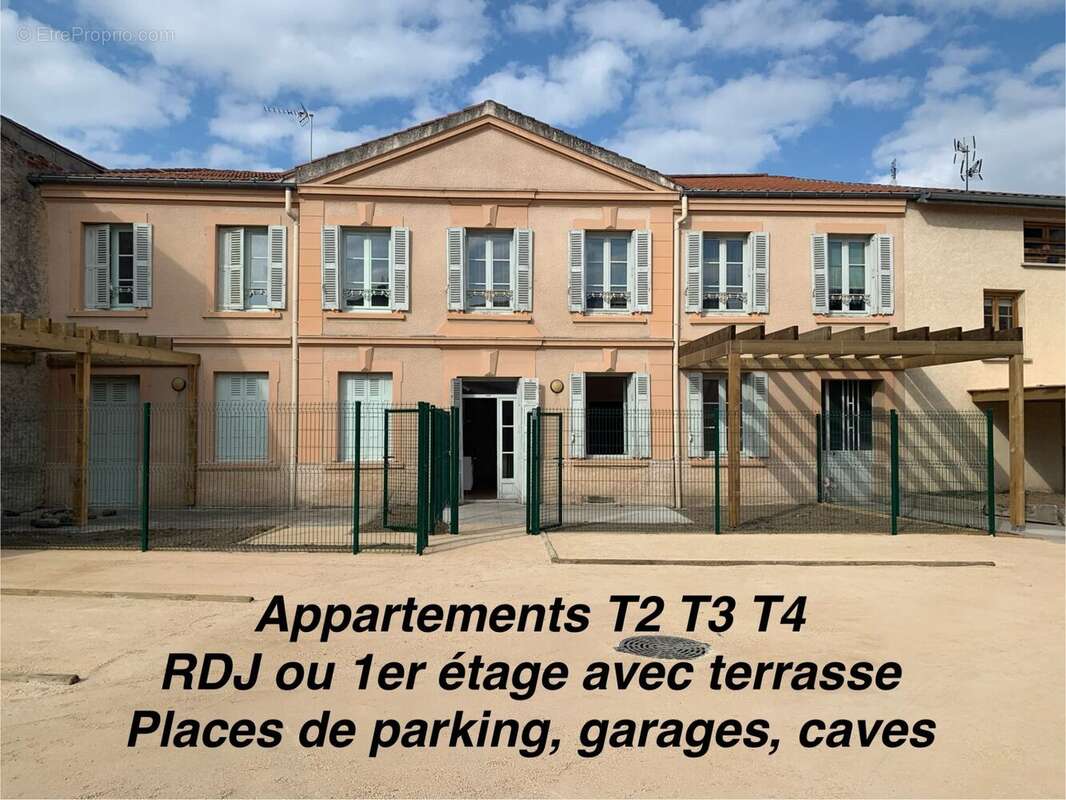Appartement à SAINT-JUST-SAINT-RAMBERT