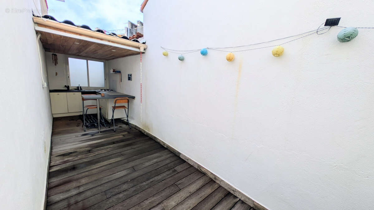 Maison à LAROQUE-DES-ALBERES