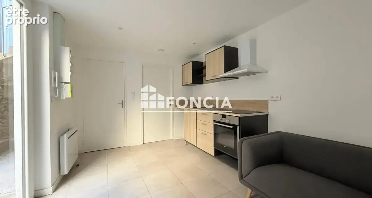 Studio place travot - photo 2