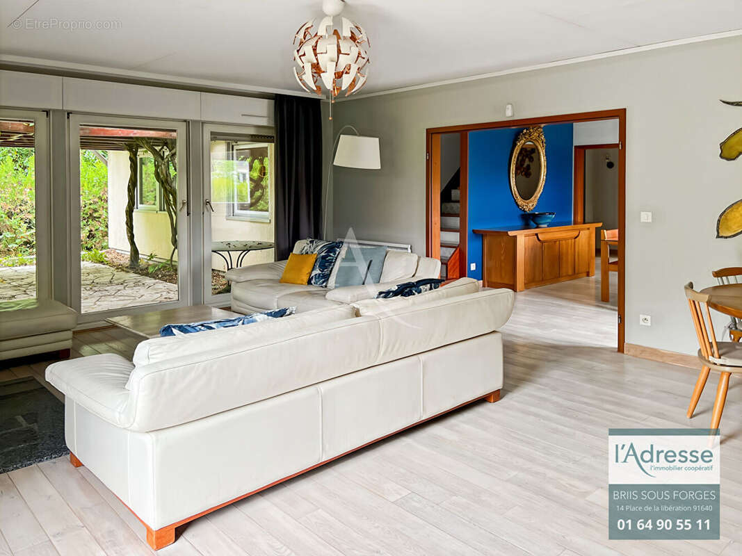 Maison à FONTENAY-LES-BRIIS