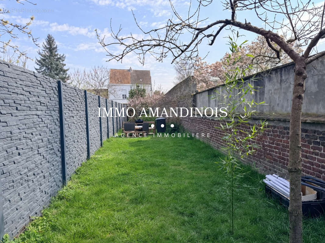 Maison à SAINT-AMAND-LES-EAUX